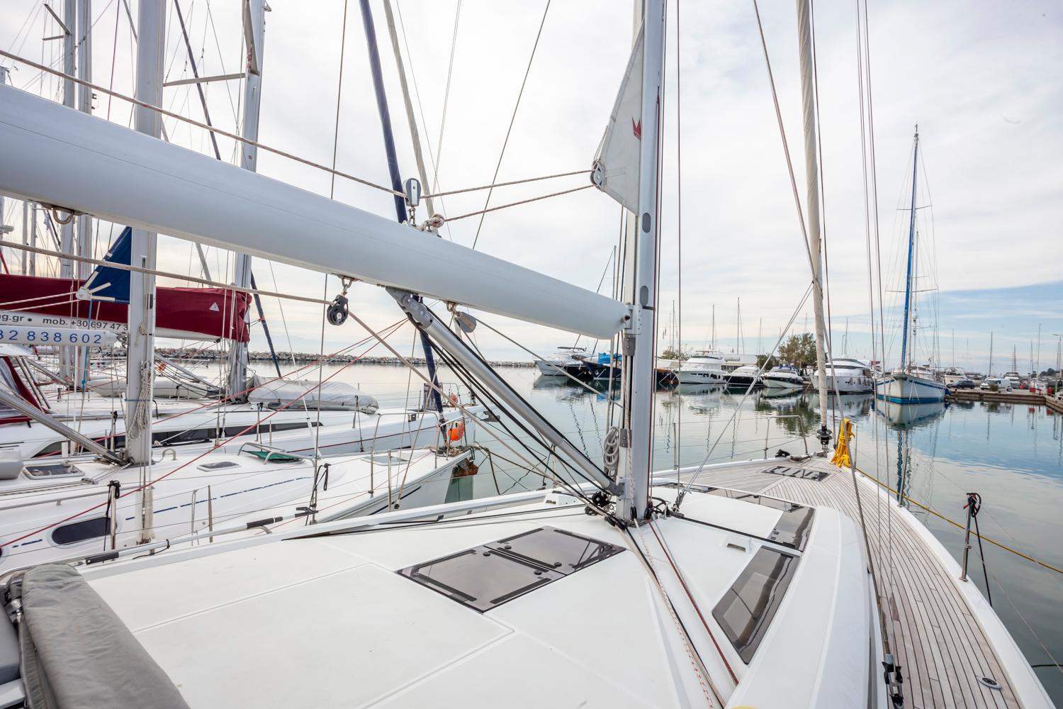 ホテル Yacht Psari テッサロニキ エクステリア 写真